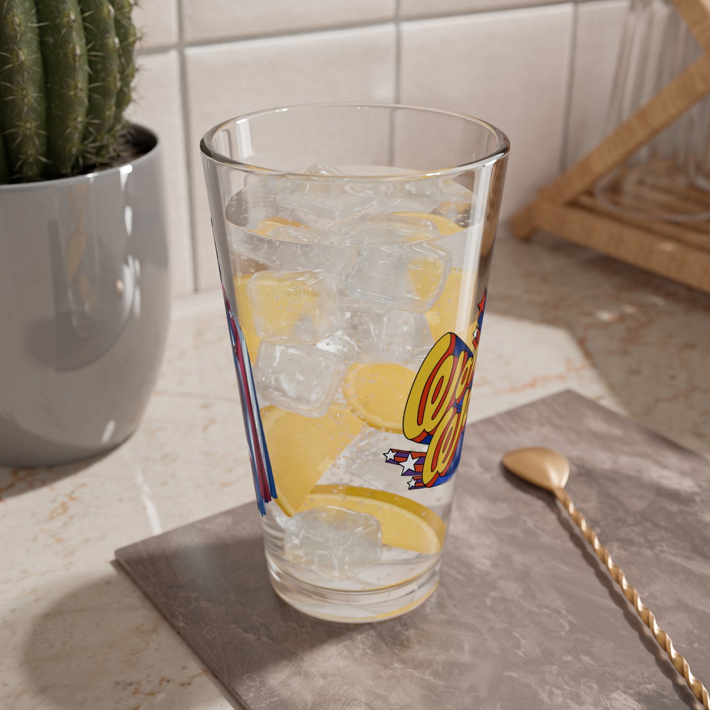 Wonder Woman Pint Glass, 16oz - Lynda Carter - Diana Prince of Paradise Island - 1970s Superhero TV - DC Comics