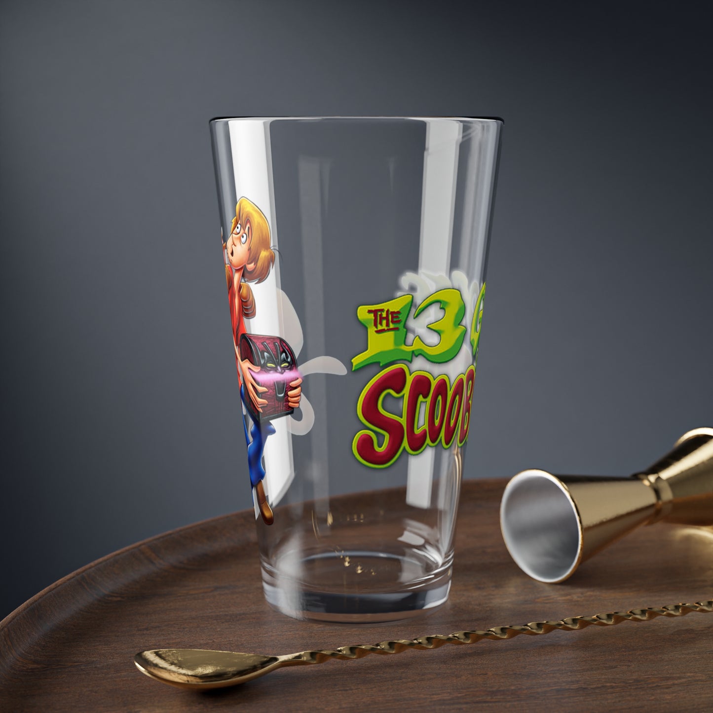 13 Ghosts of Scooby Doo Pint Glass, 16oz - Hanna-Barbera 1985 Cartoon Series - Shaggy & Scooby with the Chest