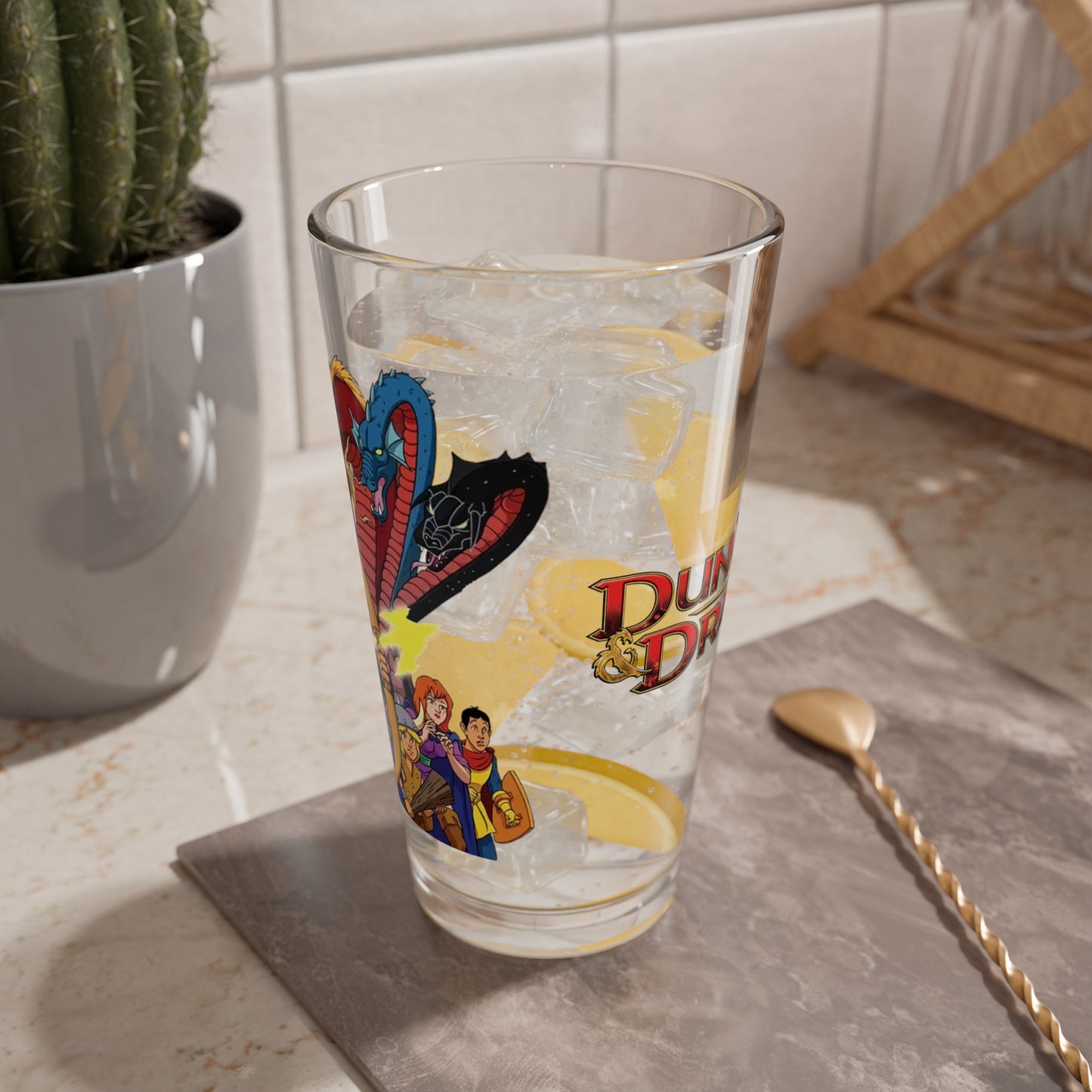 Dungeons & Dragons Pint Glass, 16oz - Dungeon Master, Venger, Tiamat, Kareena - Fantasy Animation - Saturday Morning Cartoon 1980s