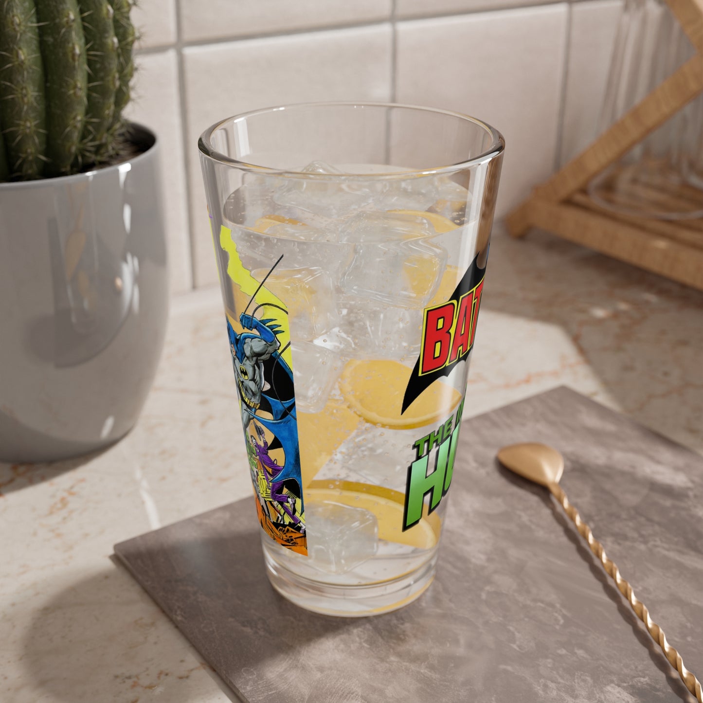 Batman Vs Hulk Pint Glass, 16oz - Marvel Comics & DC Comics 1970s Crossover - Joker