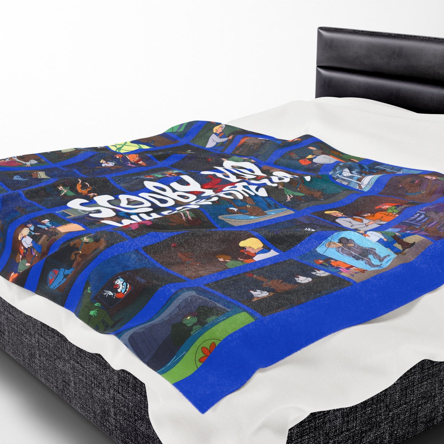 Scooby Doo, Where Are You? Velveteen Plush Blanket 60x80" - Fred, Velma, Daphne, Shaggy - Mystery, Inc - Hanna-Barbera Cartoon - Very Soft & Cozy