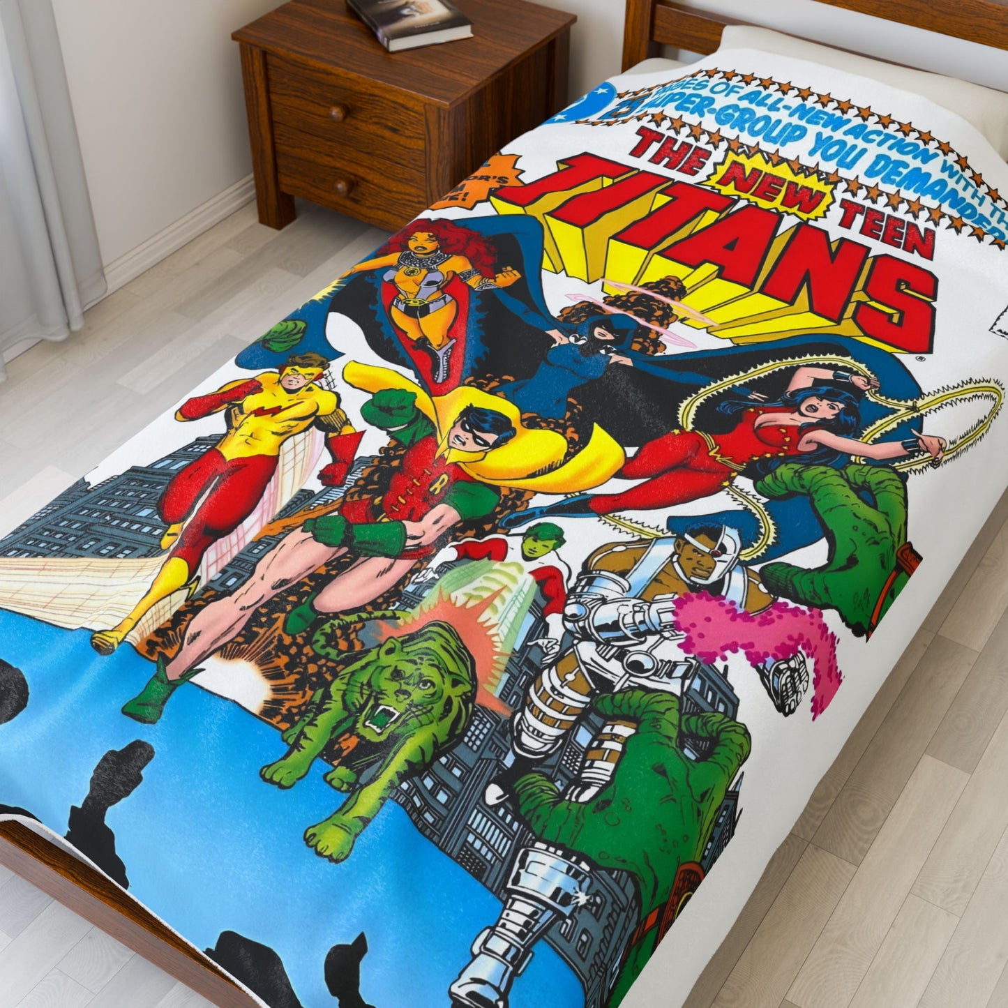 New Teen Titans Velveteen Plush Blanket 60x80" - George Perez Art - DC Comics - Robin, Wonder Girl, Cyborg, Raven, Starfire