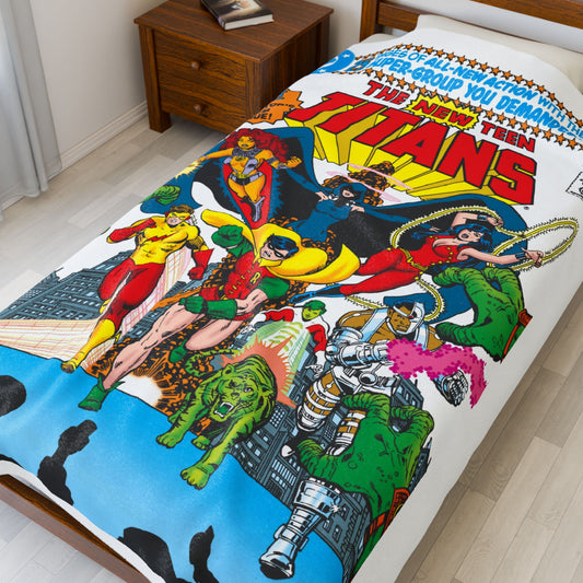 New Teen Titans Velveteen Plush Blanket 60x80" - George Perez Art - DC Comics - Robin, Wonder Girl, Cyborg, Raven, Starfire