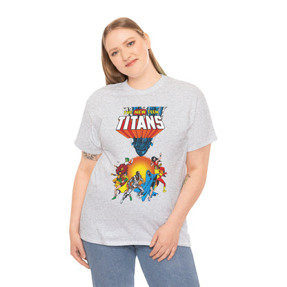 New Teen Titans T-Shirt - George Perez Art - Robin, Wonder Girl, Cyborg, Raven, Starfire, Kid Flash - #10 Cover Art - DC Comics