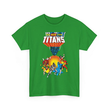 New Teen Titans T-Shirt - George Perez Art - Robin, Wonder Girl, Cyborg, Raven, Starfire, Kid Flash - #10 Cover Art - DC Comics