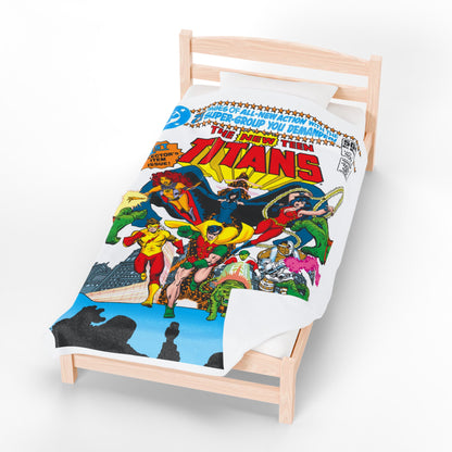 New Teen Titans Velveteen Plush Blanket 60x80" - George Perez Art - DC Comics - Robin, Wonder Girl, Cyborg, Raven, Starfire
